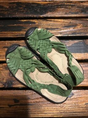 Rare!  Keen Isabella huarache sandals with back strap